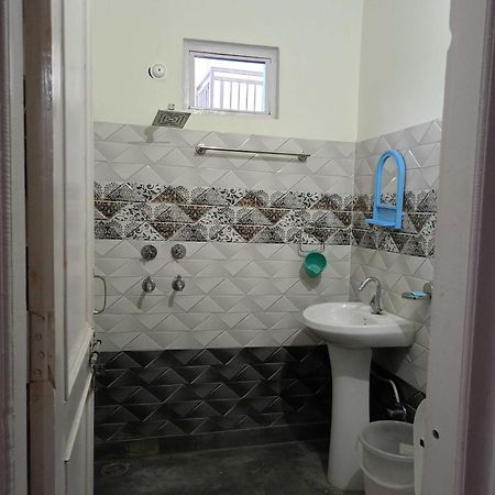 מנדי Hotel O Parmar Palace מראה חיצוני תמונה